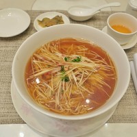 中国料理 陽明殿 - 葱とチャーシュー入りつゆそば