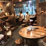 タイ料理バル タイ象 - タイ料理バル タイ象(東京都港区新橋)店内