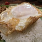 タイ料理バル タイ象 - タイ料理バル タイ象(東京都港区新橋)ガパオライス