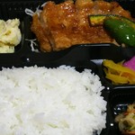 ランチタイム - 日替り(ホークソテー)