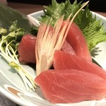 雫庵 - 和歌山生マグロ造り 690yen