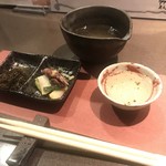 雫庵 - 南 特別純米【高知】720yen