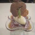 マ プール - デセール（リンゴキャラメリゼとヴァン・ジョーヌのアイス、パフェ仕立て）