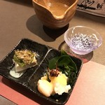 雫庵 - 突出し＆英勲 猫ラベル特別純米生原酒【京都】790yen