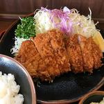 とんかつ太郎 - 1,300円ロースカツ定食