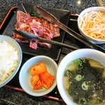 牛庵 - ﾊﾗﾐﾗﾝﾁ(120ｇ)1,069円☆ご飯お代り自由.ﾄﾞﾘﾝｸﾊﾞ-付☆10/1