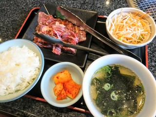 牛庵 - ﾊﾗﾐﾗﾝﾁ(120ｇ)1,069円☆ご飯お代り自由.ﾄﾞﾘﾝｸﾊﾞ-付☆10/1