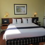 Holiday Inn - キングサイズベッド