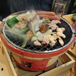rikimaru - 鶏、ソーセージ、野菜　焼いています(2018.10.01)