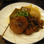 手打うどん すみた - おでん盛り合わせ