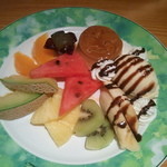 プリンアラモード1280円