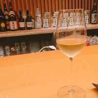 鮨 四 - グラスワイン、サンタ・リタ、シャルドネ