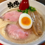 我豚ラーメン750円