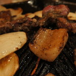 炭火焼ジンギスカン ポッケ - 豚脂もまたごちそう