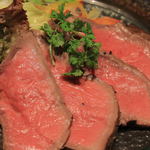 Omotenashiya - 国産牛の自家製ローストビーフ