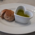 Felicita Pizzeria Trattoria - パン