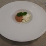 Felicita Pizzeria Trattoria - 桃のコンポート