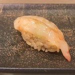 くりや - ボタンエビの昆布じめ握り