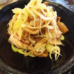 金町製麺 - チャーシューとメンマ和え