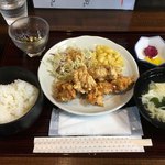 ちょんたま食堂 - 唐揚げ定食680円