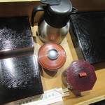 二和佐 - 仕出し到着