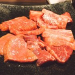 Yakiniku Hiroba Doragon - お店側イチオシのドラゴン盛り