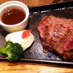 STEAK × WINE 肉バル LIMIT DISH - 鉄板牛ハラミ定食
