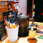 ピカンティ - 2018/9  店舗内観(二人掛けテーブル席)