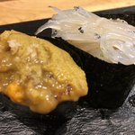 晶 - 10貫,11巻目 霞ヶ関産白魚と大間産ムラサキウニ