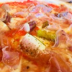 Pizzeria HARU - 料理写真:生ハムといちじくのトマトソース