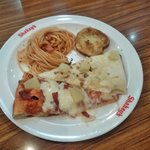 Shekizu - ピザ２種＆フライドポテト＆トマトソーススパゲティ