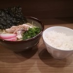 餃子と唐揚げの美味しいお店 肉玉屋 - ランチDセット！