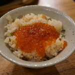 夜ノ焼魚 ちょーちょむすび - はらこ飯