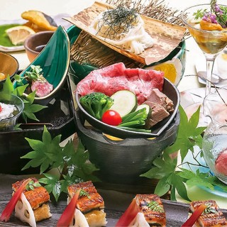 選び抜いた素材を前に、店主の卓越した技が光る