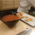 鮨 一新 - 写真その15；店内仕上げ「生いくら」