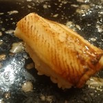 鮨 一新 - 写真その19；焼きアナゴの握り