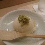 鮨 一新 - 写真その21；デザート　バニラアイスクリーム生わさび添え