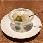 スガハラ - 小桃の酢漬け + タレッジョチーズ