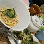 potto×タニタカフェ - 蟹身と柚子胡椒のお出汁パスタ サラダ付き 950円税別