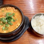 水刺間 - 豚キムチ純豆腐