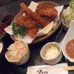 とんかつ マンジェ - 上ひとくちヘレチョイス定食　エビフライ　帆立フライ