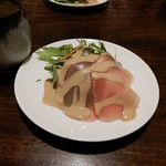 塚本鮮魚店 - 生ハムとサラダ