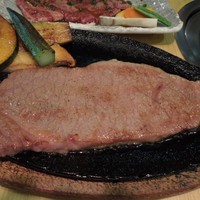 肉の山本 - 特選黒毛和牛サーロインステーキアップ