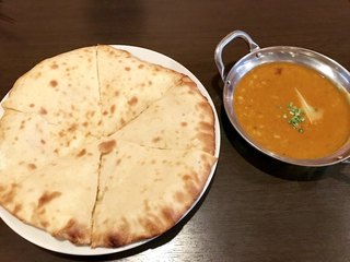 Indo Ajian Resutoran Ando Ba Suwazu - 豆カレー & カスミリナン