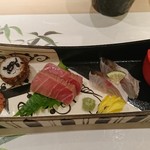 鮨 水月 - 向かって右から、蛸、カマス、中トロ漬け、きぬかつぎ、山葵タラコ