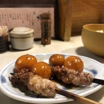 千亀 - ちょうちん　　店長さんから食べ方の指導を受けられます。笑　焼き加減が抜群なので口の中に入れた瞬間黄身が弾けて一気に黄身の旨味が口全体に広がります。