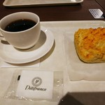 デリフランス イオンモール旭川駅前店 - 明太子パンとコーヒー