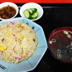 珍来 - チャーハン（御新香、小鉢、スープ付で￥５８０）
