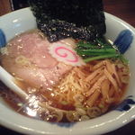 醤油ラーメン　６５０円