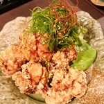 海鮮和食 行楽庵 - 若鶏のネギ塩ダレ唐揚げ